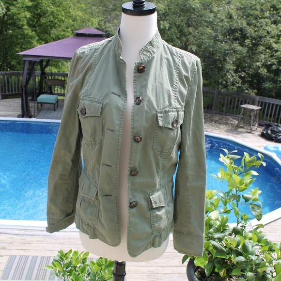 Banana Republic Jackets & Blazers - Banana Republic Utility Olive Green Light Jacket